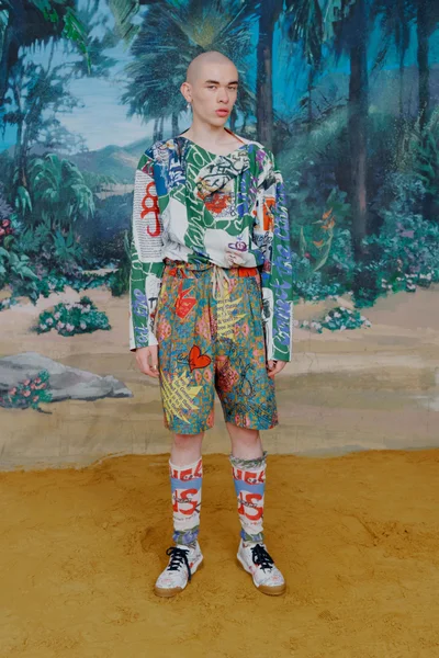 Look 24